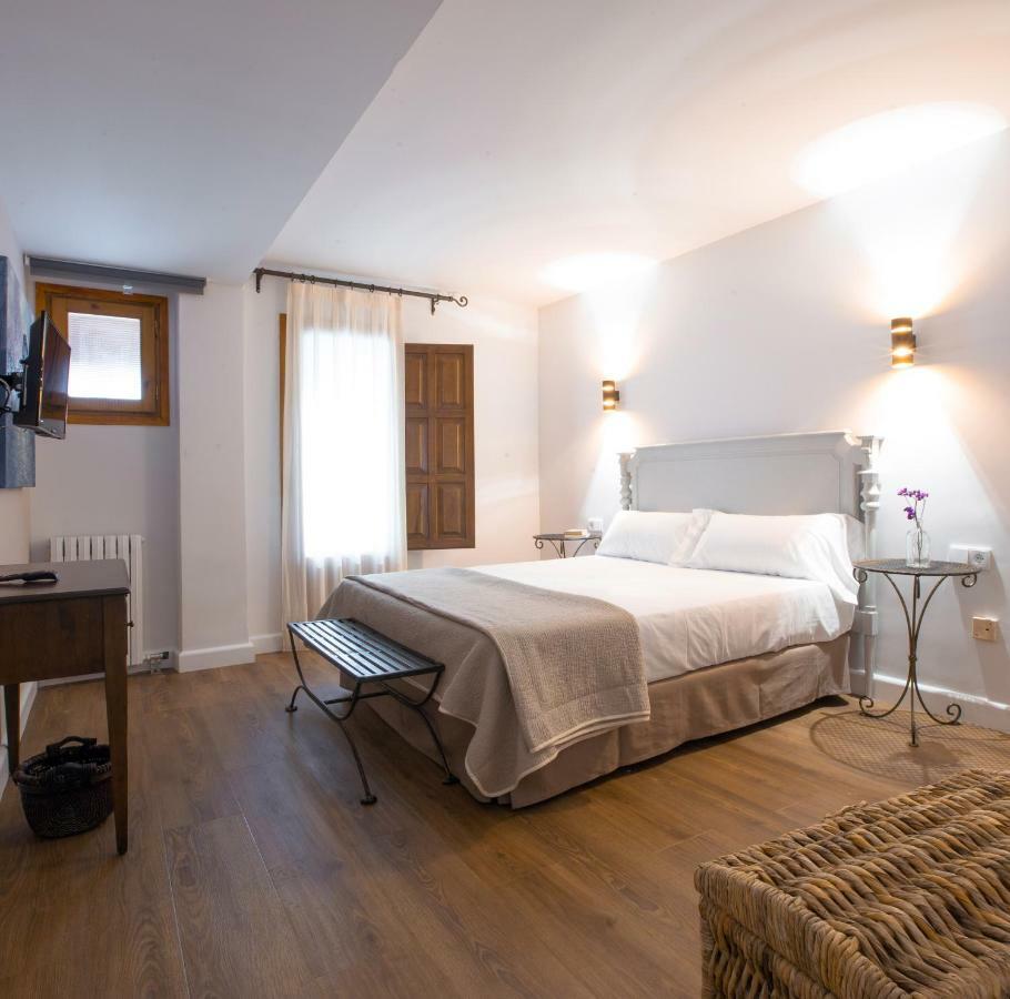 Hotel Jaime I โมรา เด รูเบียรอส ภายนอก รูปภาพ